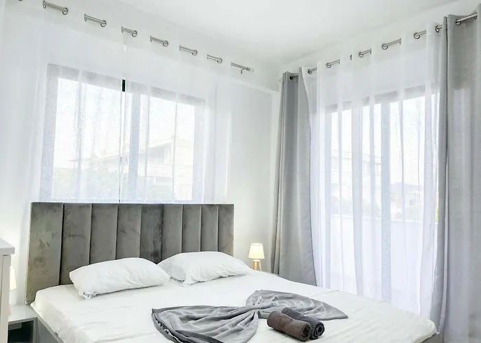 Sea Charm Retreat C16