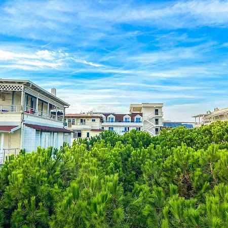 Sea Charm Retreat C16 *