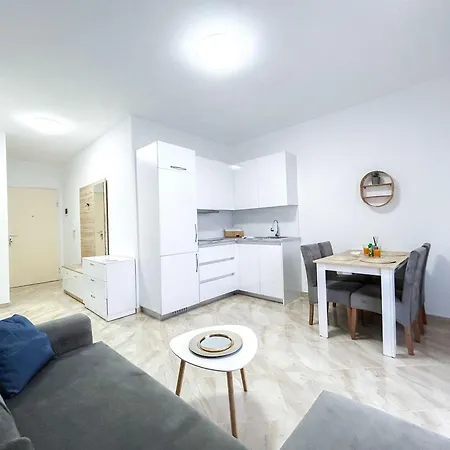 Apartment Sea Charm Retreat C16