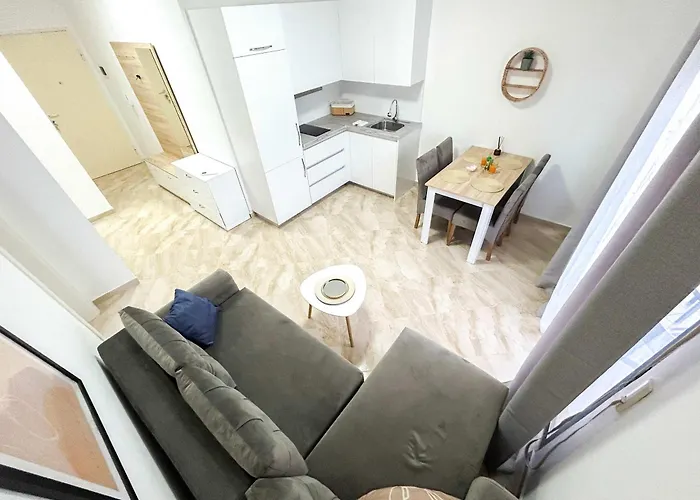 Sea Charm Retreat C16 Golem (Tirana)